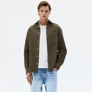 H&M Men's Green Button-up Shirt | Size Medium